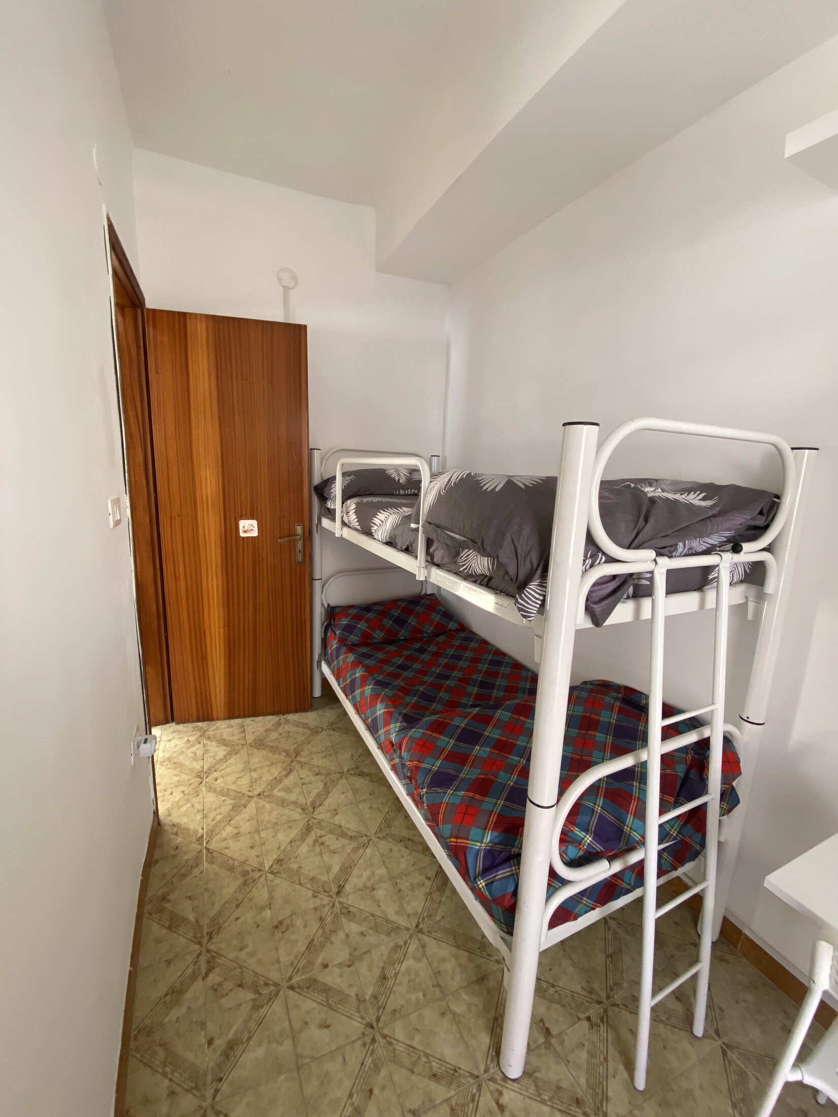 Bedroom with bunk beds, second view