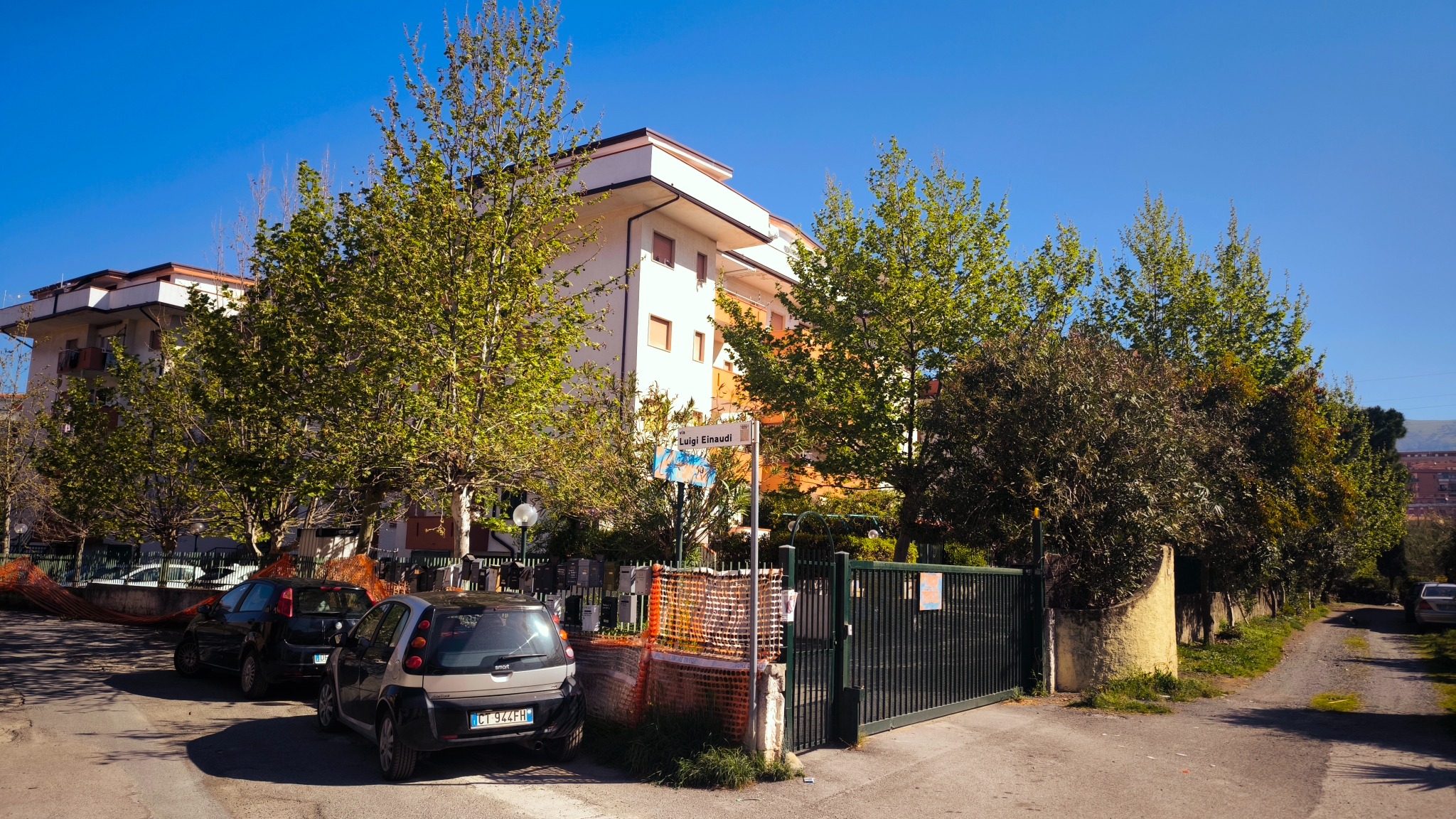 Parco Teresa condominium exterior